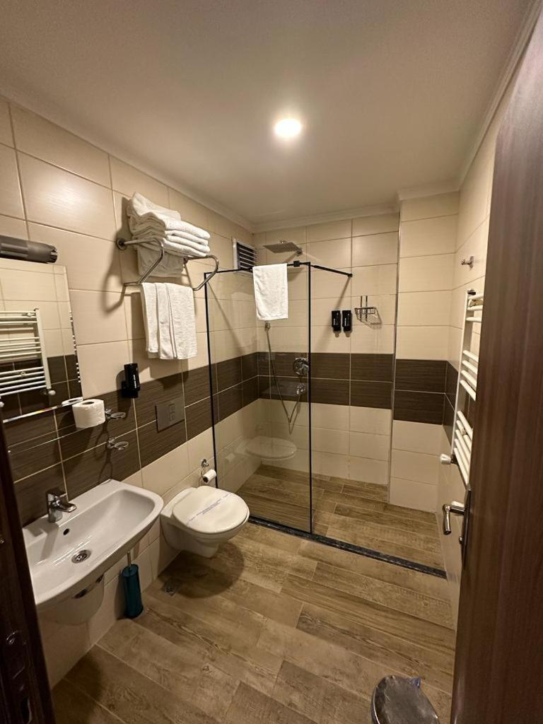 New Akçaabat Hotel Buitenkant foto